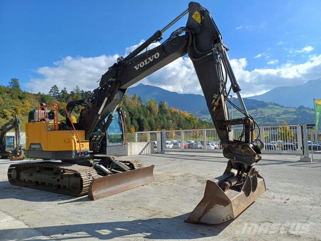 Volvo ECR235EL Bageri guseničari