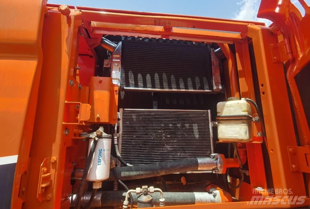 Doosan dx225lc-9c Bageri guseničari