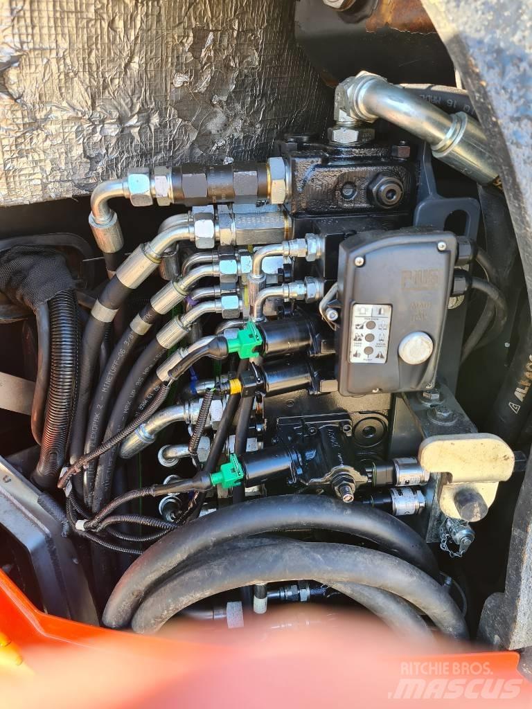 Eurocomach ES 90 UR Midi bageri 7t – 12t