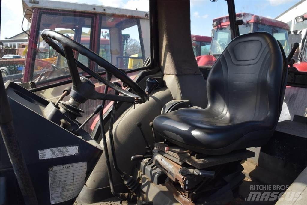 Case IH 844 XL Traktori