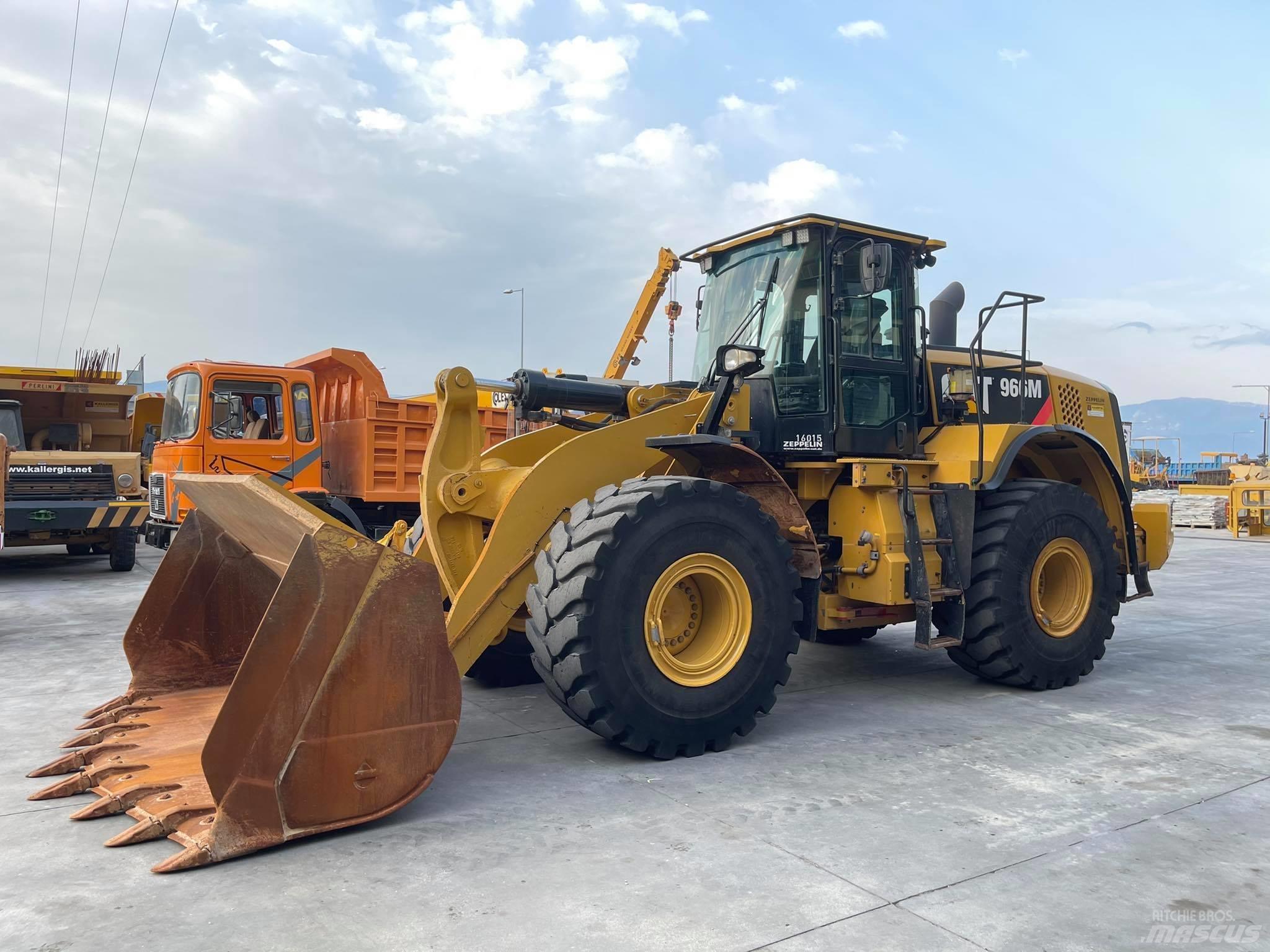 CAT 966M Utovarivači na točkove