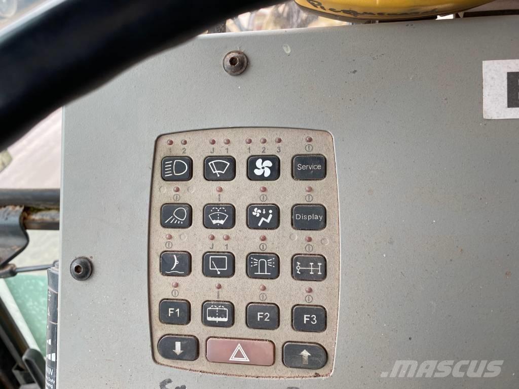 New Holland F 156.6 Grejderi