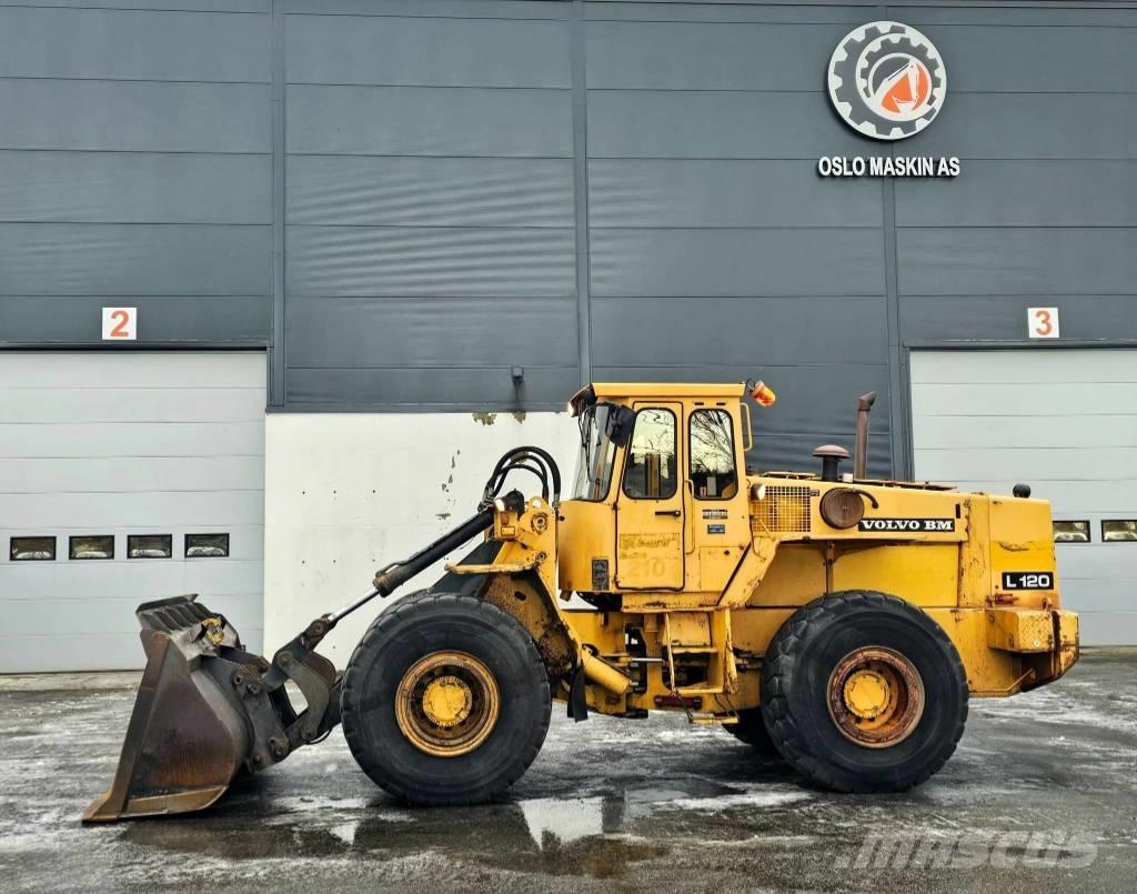 Volvo L 120 Utovarivači na točkove