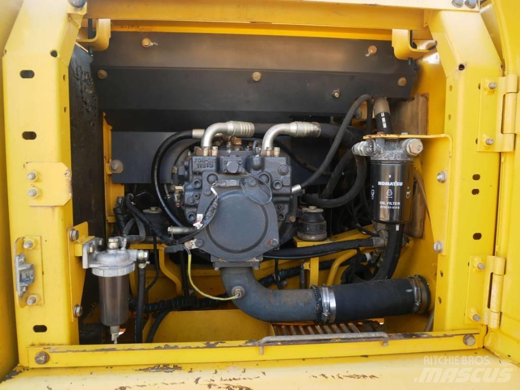 Komatsu PC180NLC-7K Bageri guseničari