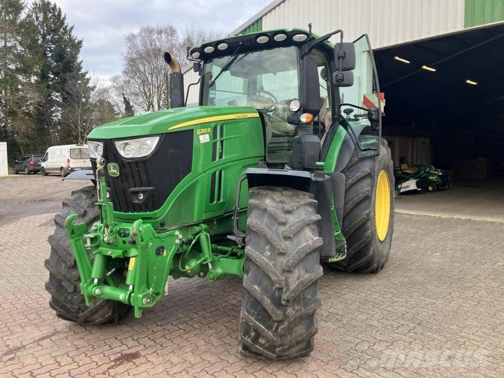 John Deere 6250R Traktori