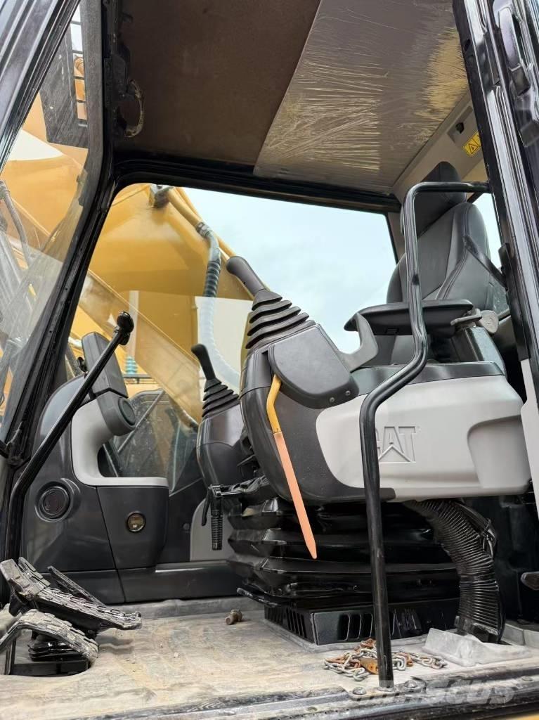 CAT 330 D L Bageri guseničari