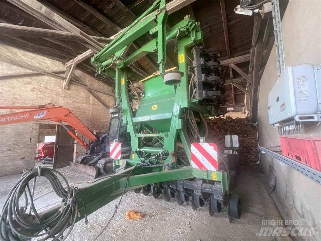 John Deere 750 A Sejačice
