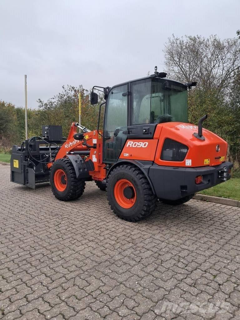 Kubota R 090 Utovarivači na točkove