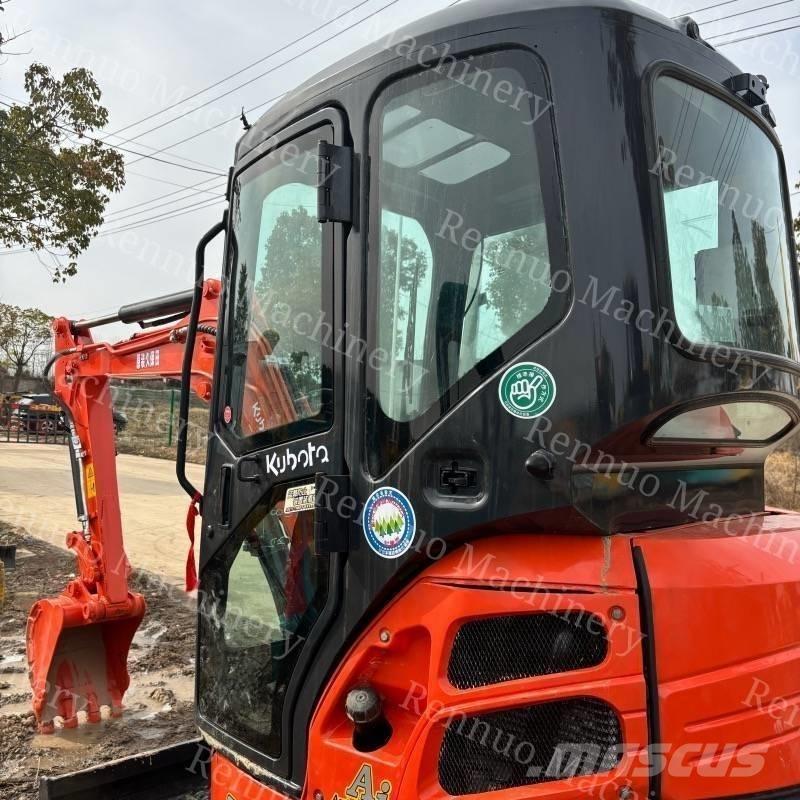 Kubota U 30 Mini bageri < 7t