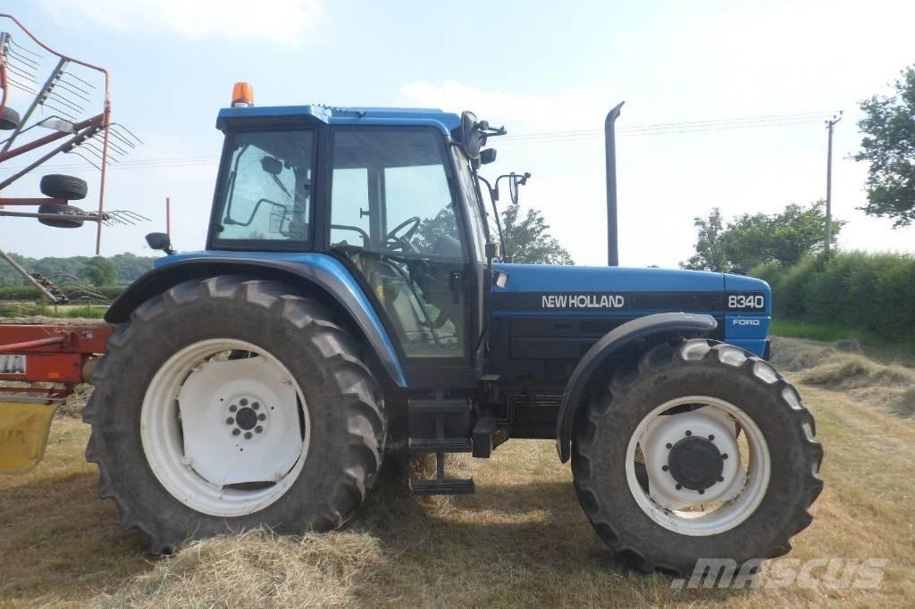 New Holland 8340 Traktori