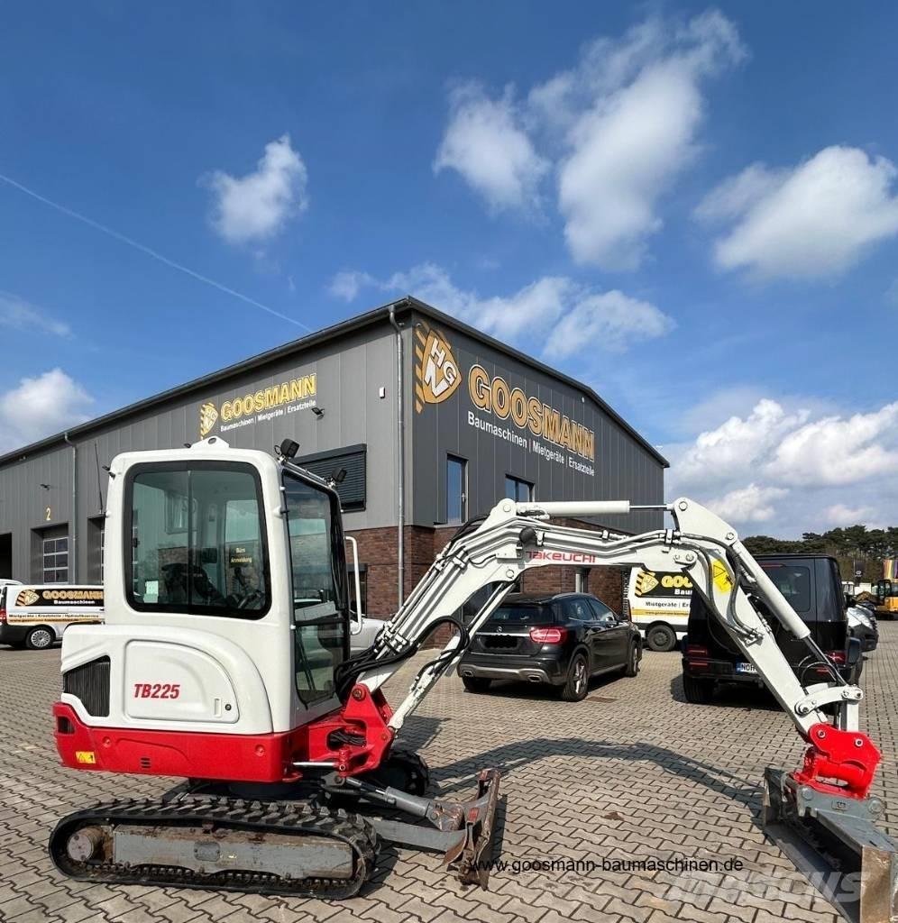 Takeuchi TB 225 Mini bageri < 7t
