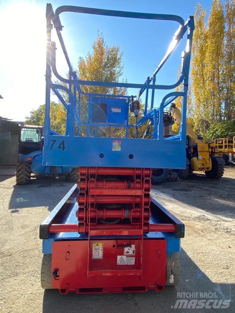 Haulotte Compact 12 Makazaste platforme