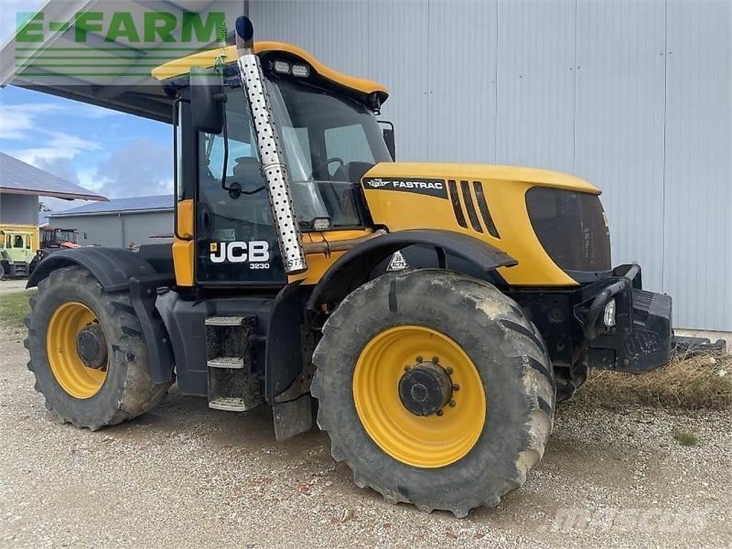 JCB fastrac 3230 Traktori