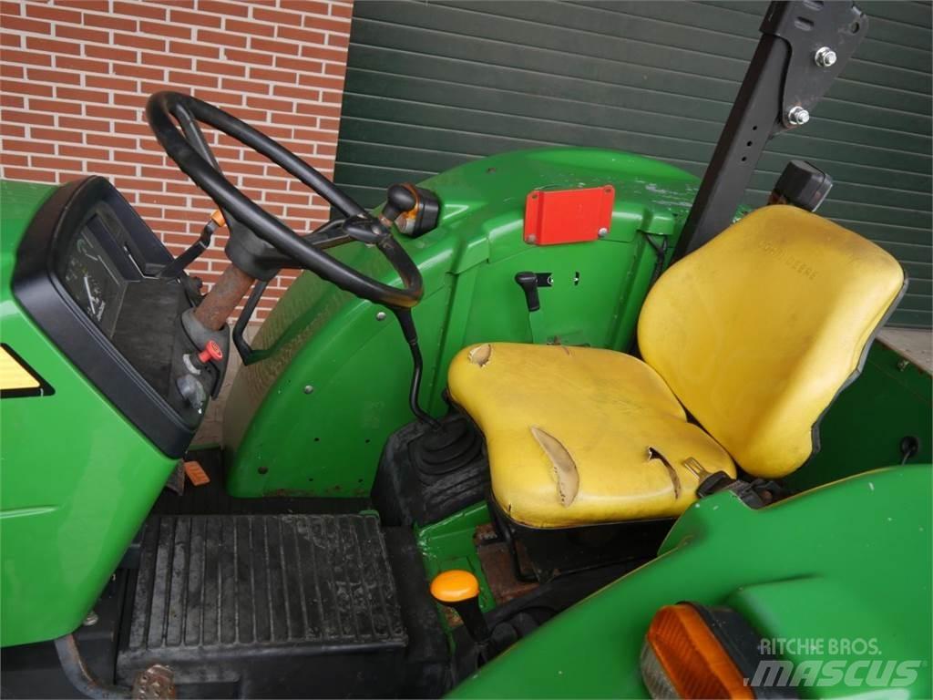 John Deere 5065E Traktori