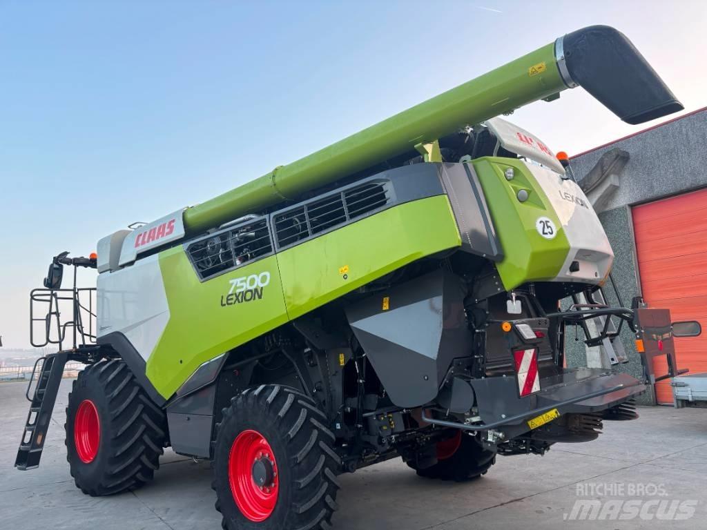 CLAAS Lexion 7500 Kombajni
