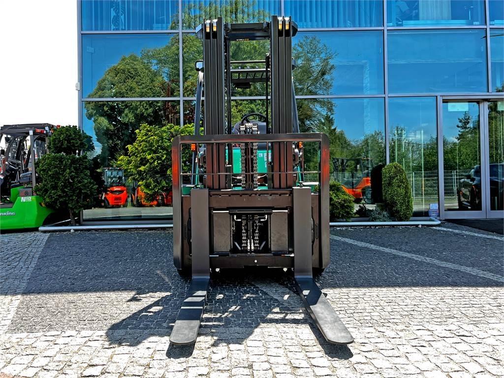 Mitsubishi FG55NT Plinski viljuškari