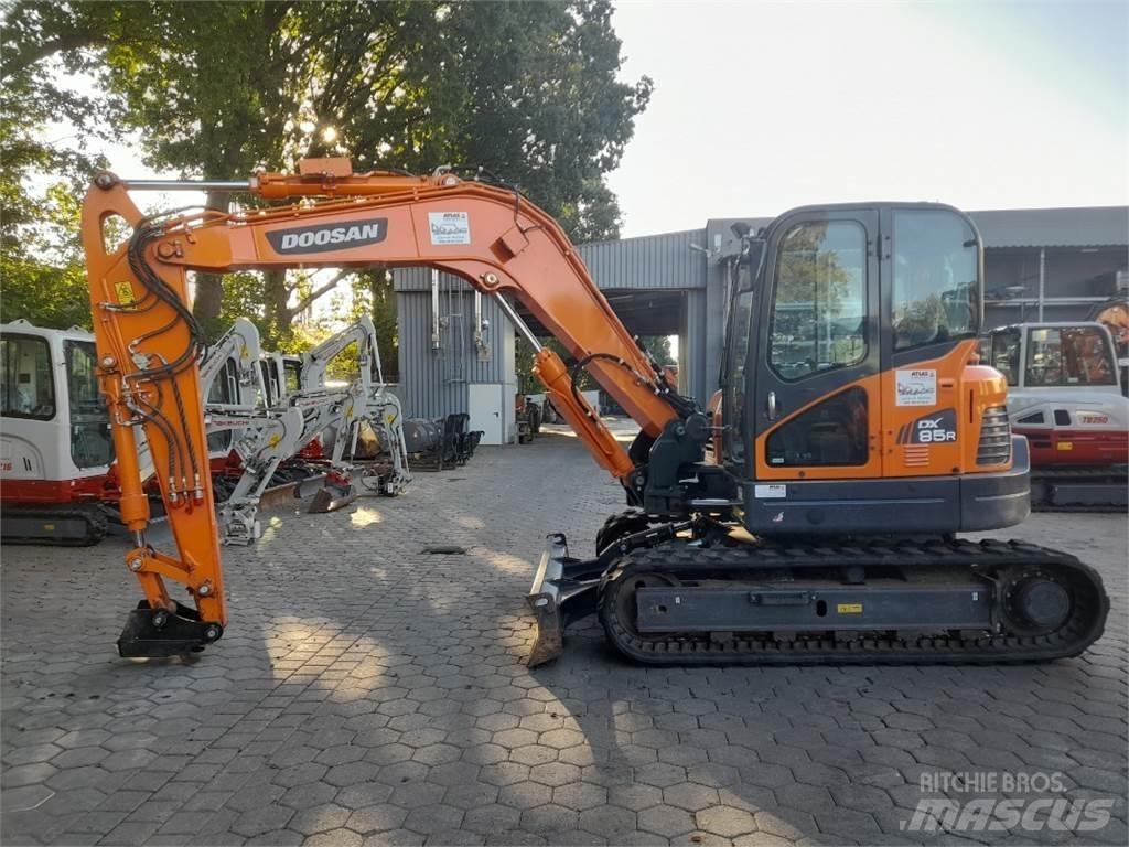 Doosan DX85R-3 Midi bageri 7t – 12t
