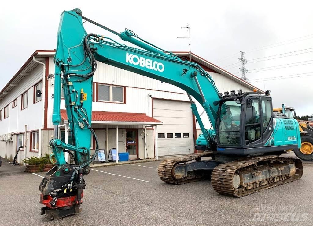 Kobelco SK210LC-10 Bageri guseničari