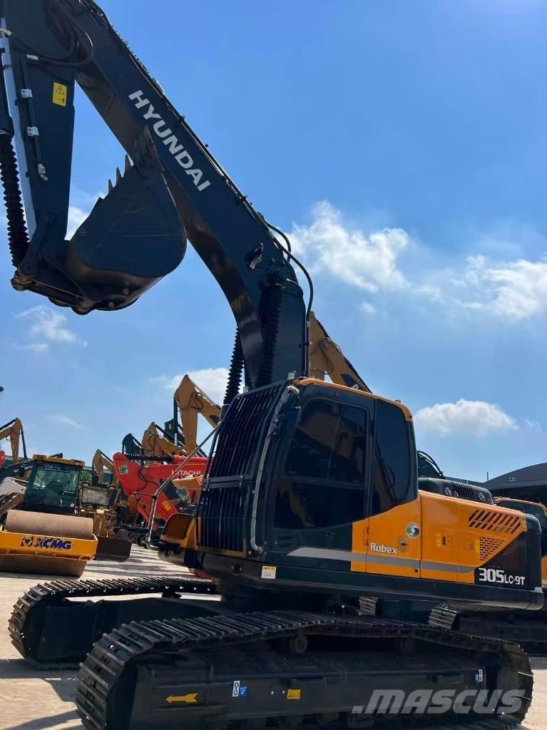 Hyundai R305LC-9T Midi bageri 7t – 12t