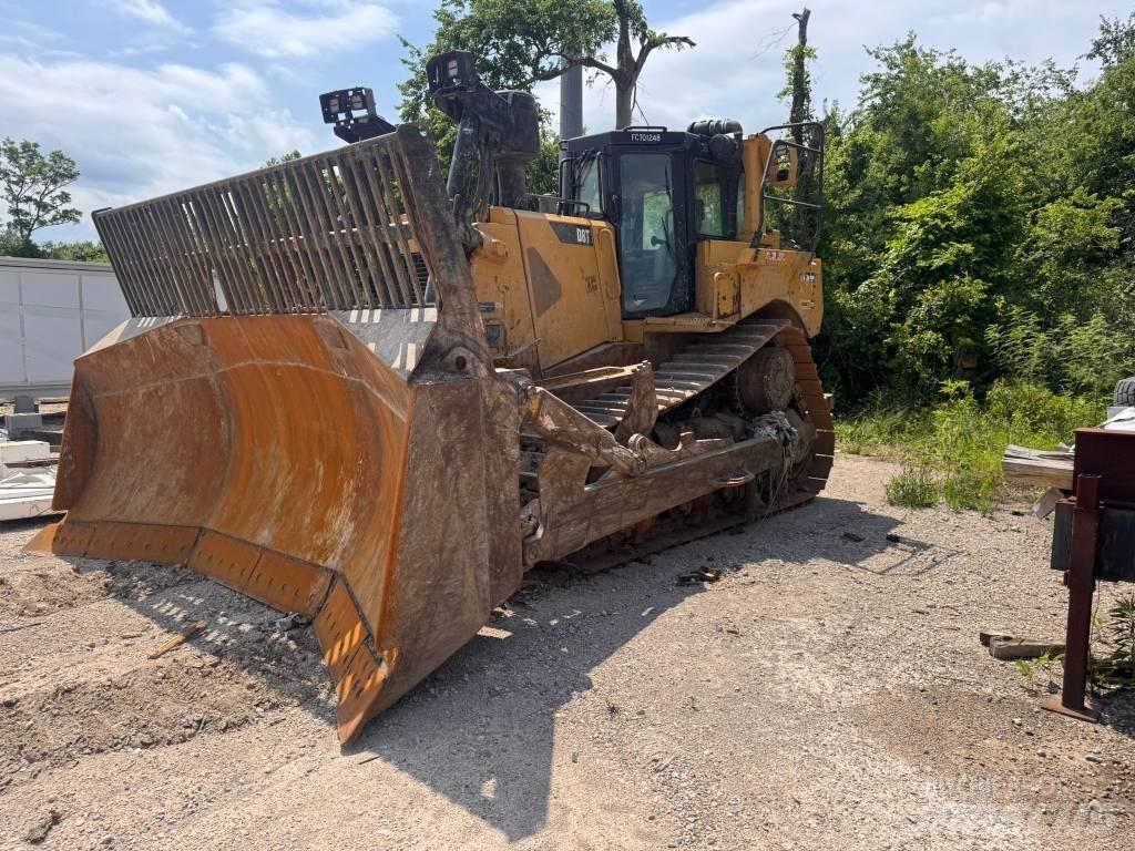 CAT D 8 T Buldožeri guseničari