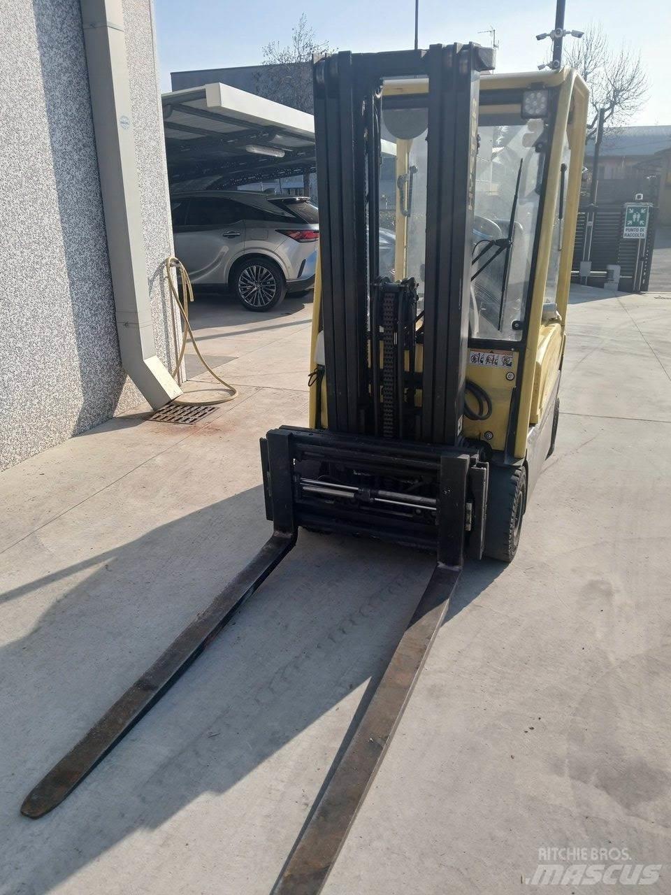 Hyster J1.6XNMWB Električni viljuškari