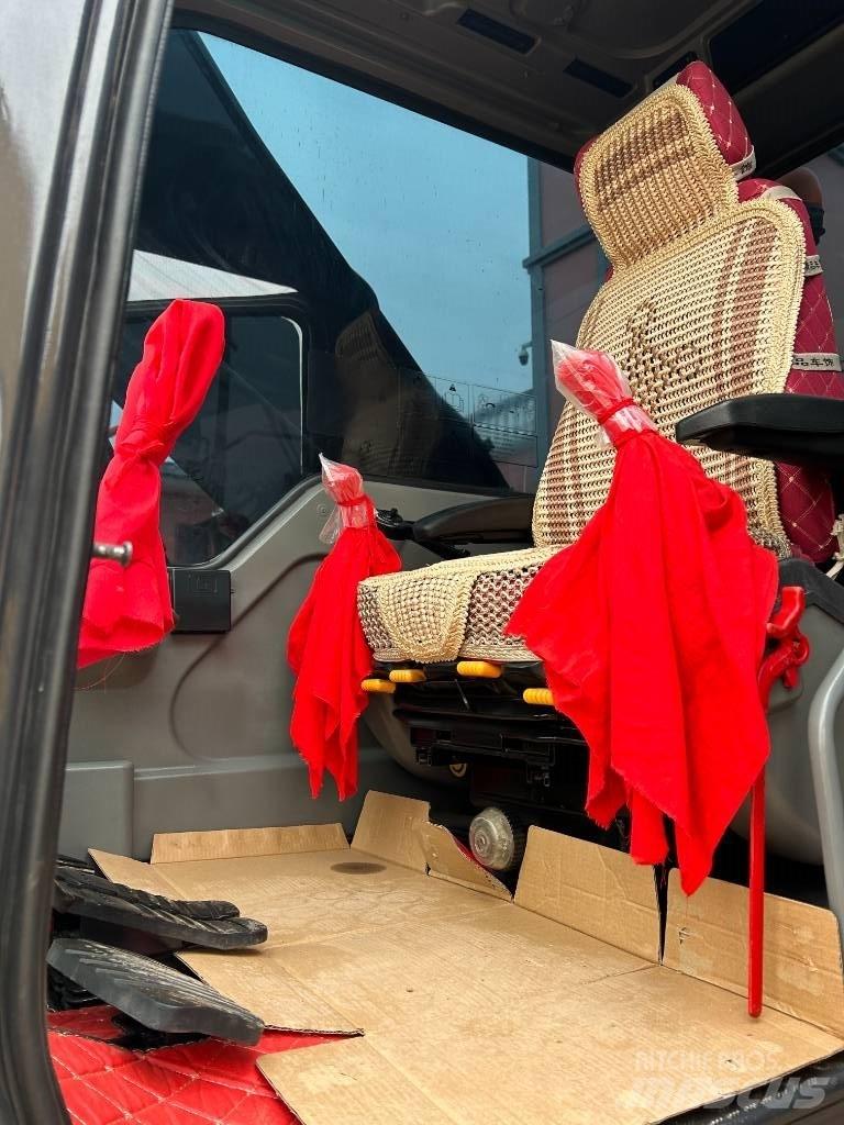 Volvo EC 240 Bageri guseničari