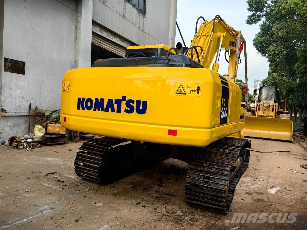 Komatsu PC 200-7 Bageri guseničari