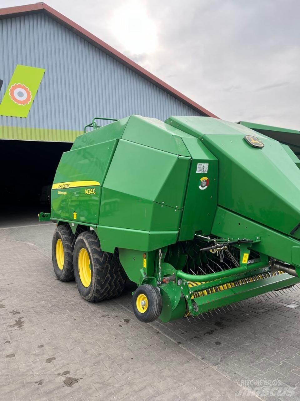 John Deere 1424 C Prese/balirke za četvrtaste bale