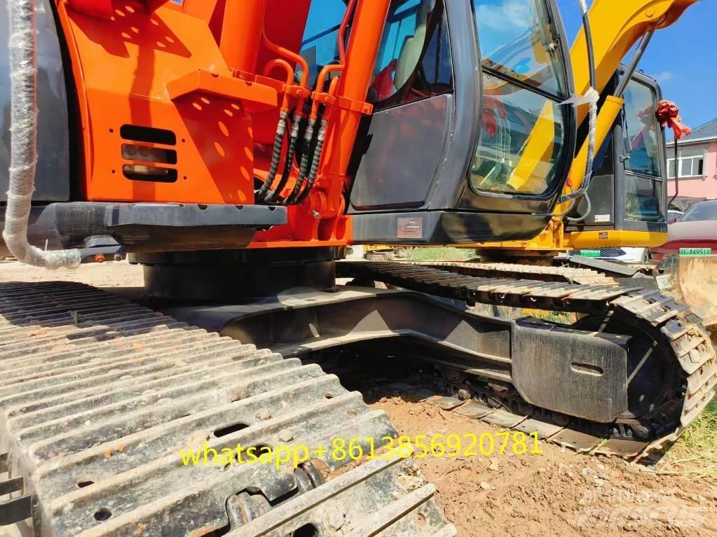 Hitachi ZX 135 US Bageri guseničari