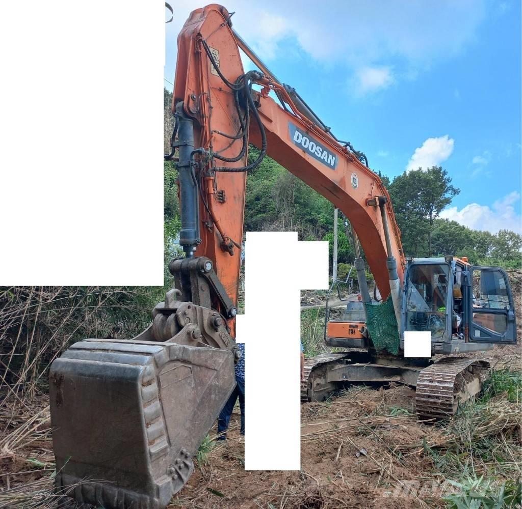 Doosan DX 300 LC-5 Bageri guseničari