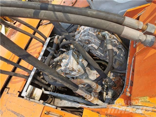 Hitachi EX160WD Bageri guseničari