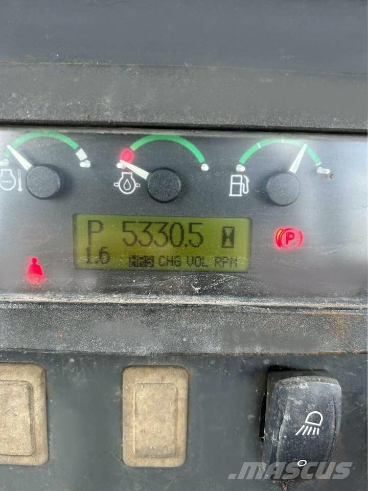 John Deere 650 JLT Buldožeri guseničari