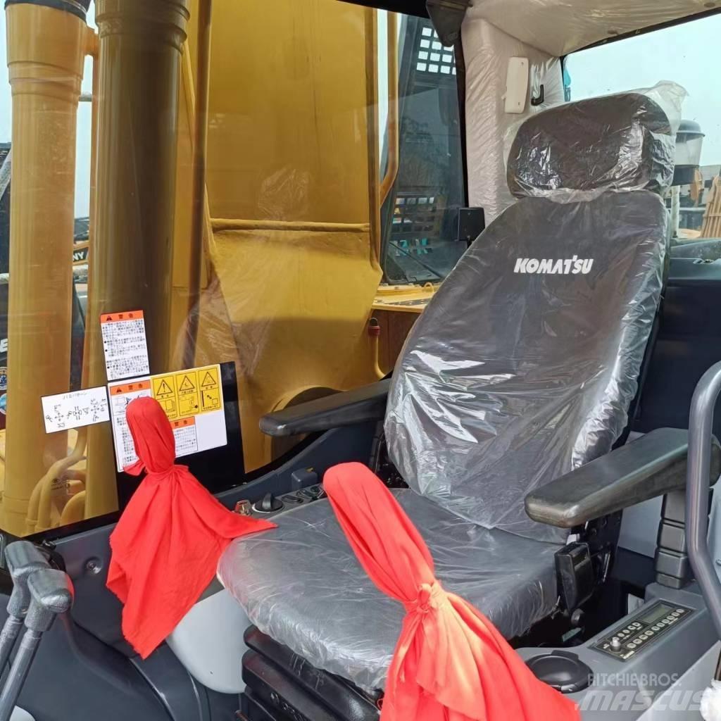 Komatsu PC 220 Bageri guseničari