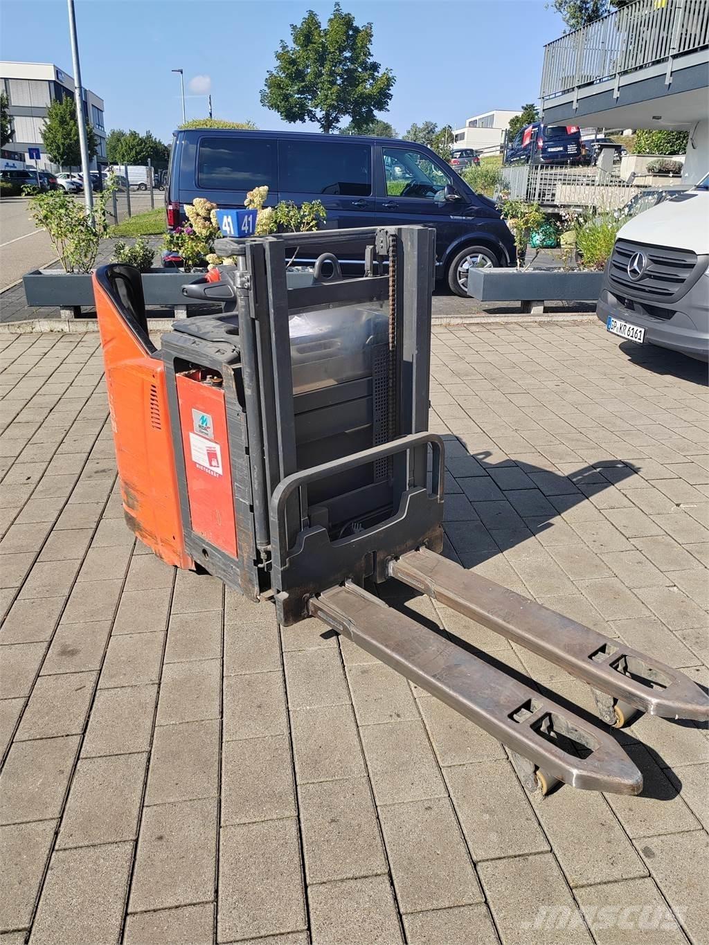 Linde L12 LHP SP Samopogonski ručni viljuškari