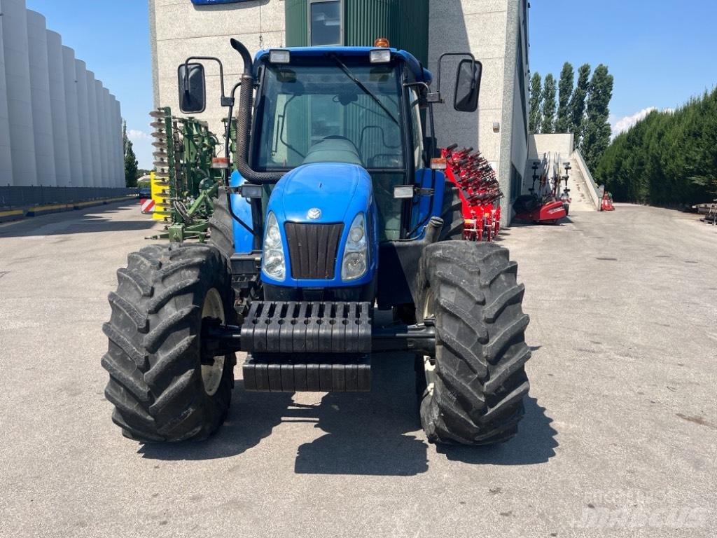New Holland TL 100 A Traktori