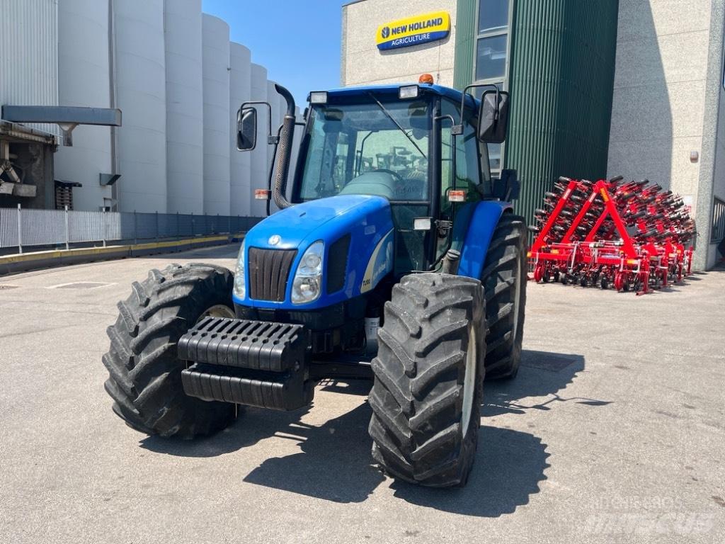New Holland TL 100 A Traktori
