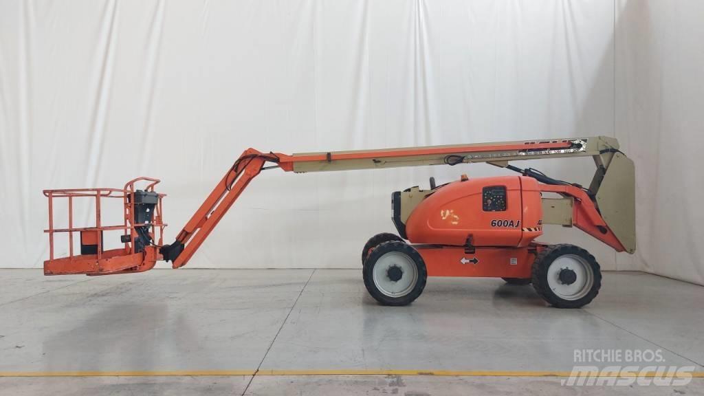 JLG 600 AJ Zglobne podizne platforme