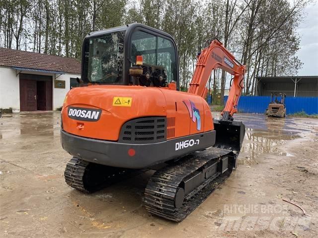 Doosan DH 60-7 Mini bageri < 7t