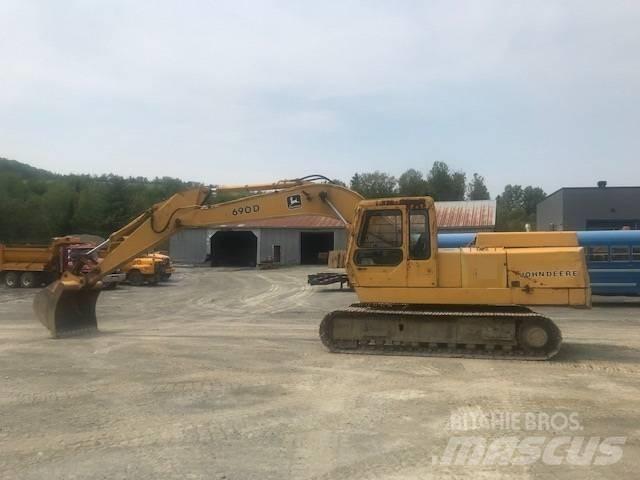 John Deere 690 D Bageri guseničari