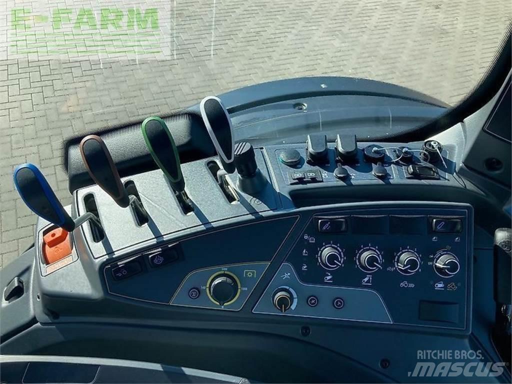 Valtra n 155ea Traktori