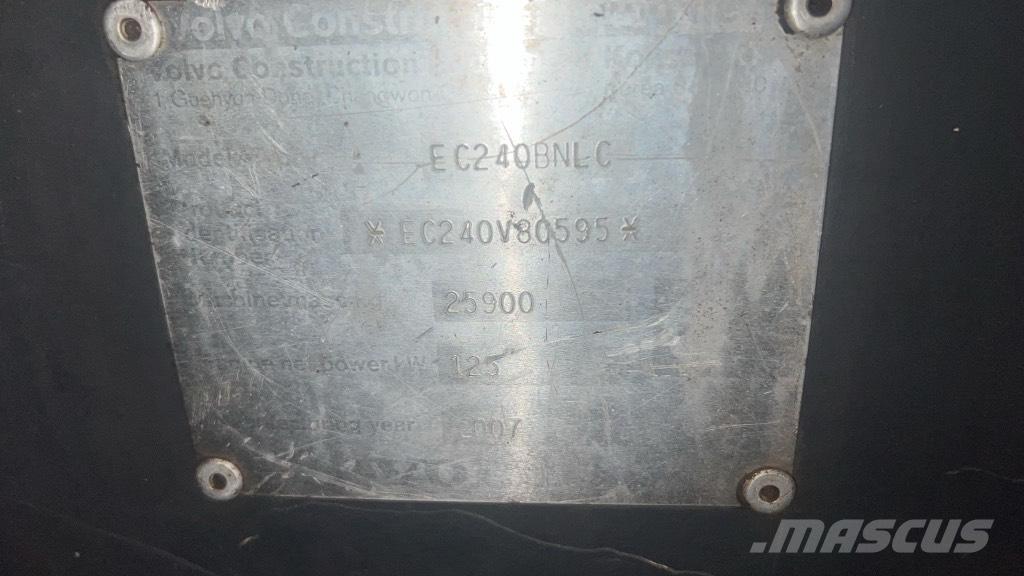 Volvo EC 240 B N LC Radijatori