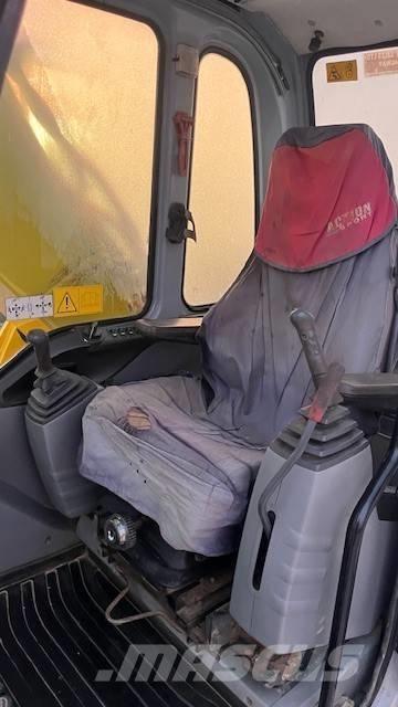 Kobelco E 175 Bageri guseničari