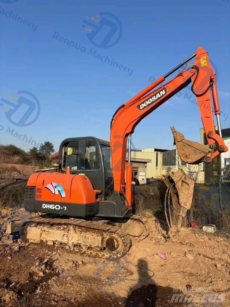 Doosan DH 60 Bageri guseničari