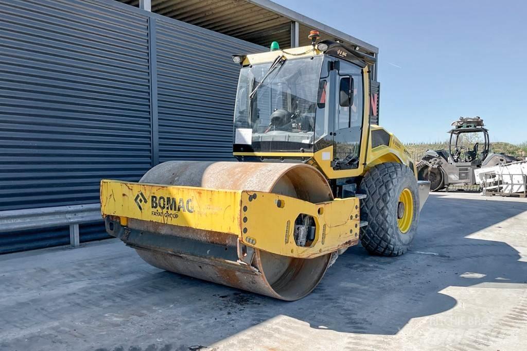 Bomag BW 213 D-5 Valjci sa jednim bubnjem