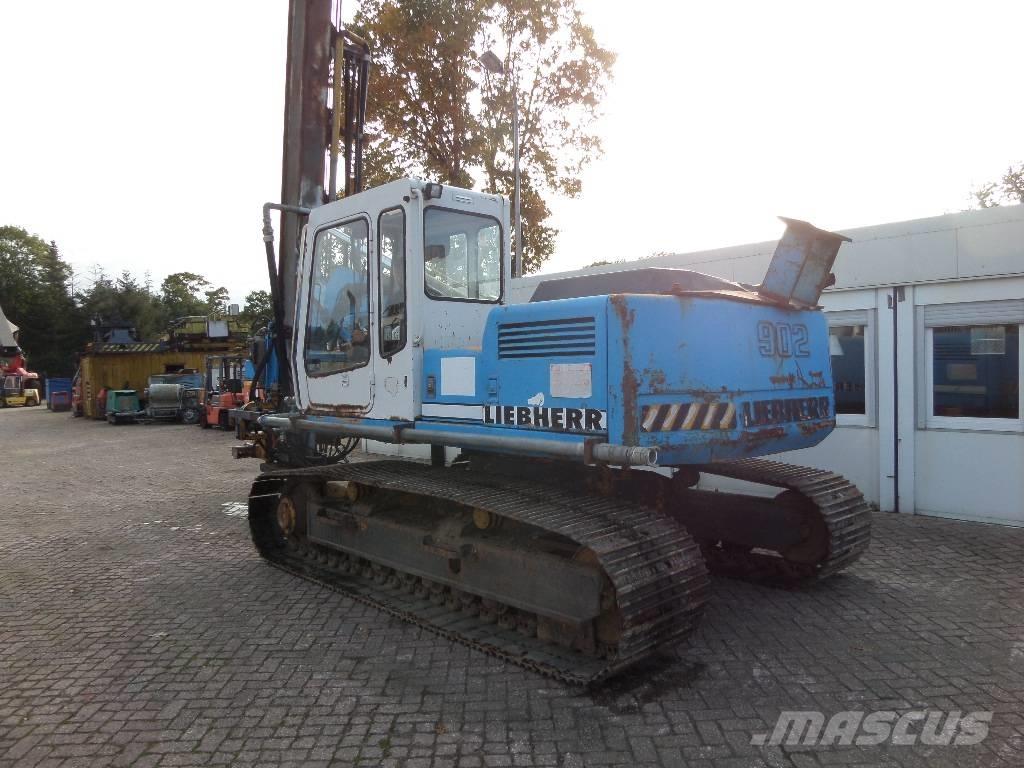 Liebherr R 902 Polovni mobilni kamioni za bušenje