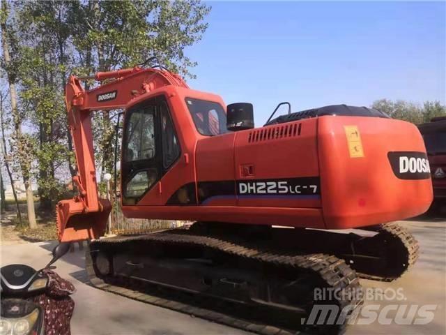 Doosan DH 225 LC-7 Bageri guseničari