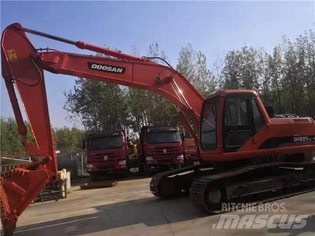 Doosan DH 225 LC-7 Bageri guseničari