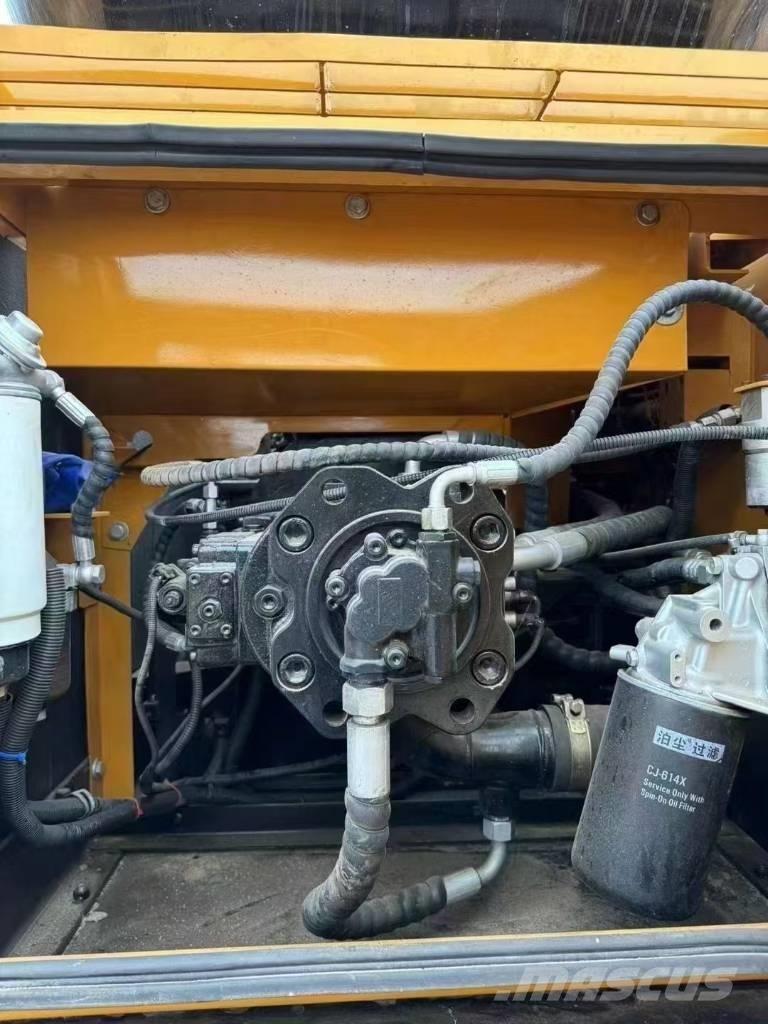 Sany 215pro Bageri guseničari