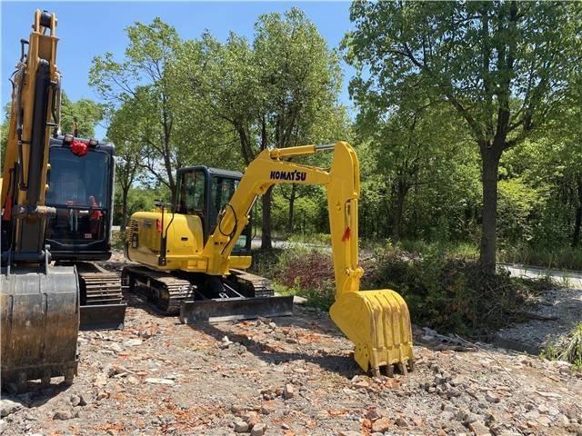 Komatsu PC56-7 Bageri guseničari