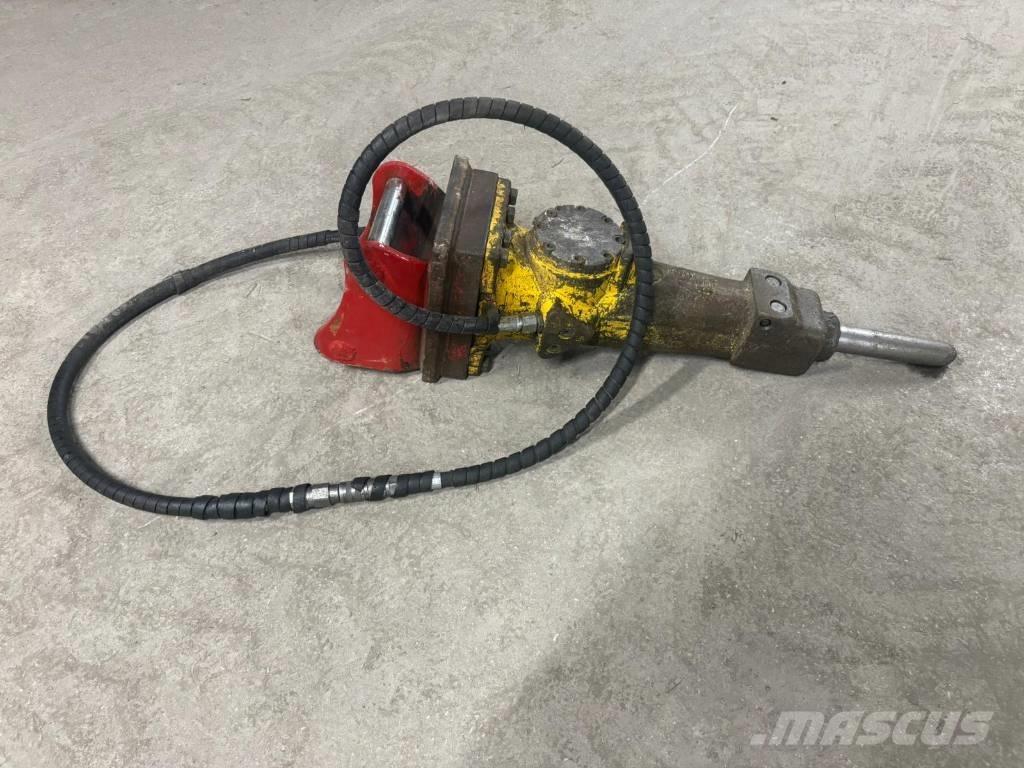 Epiroc SB 102 Čekići